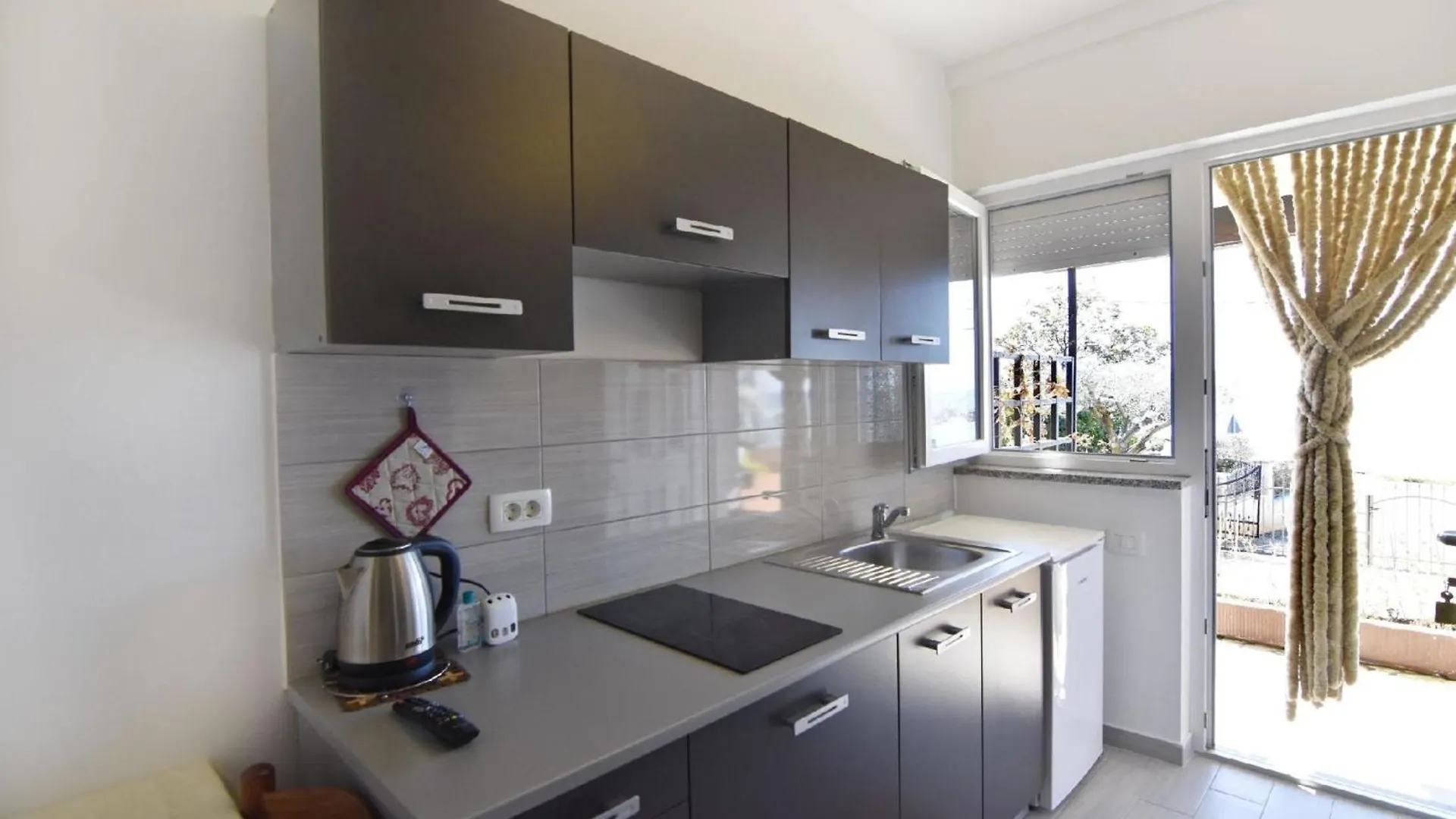 Lägenhet Neues Studio Mit Meerblick In Zambratija Kroatien